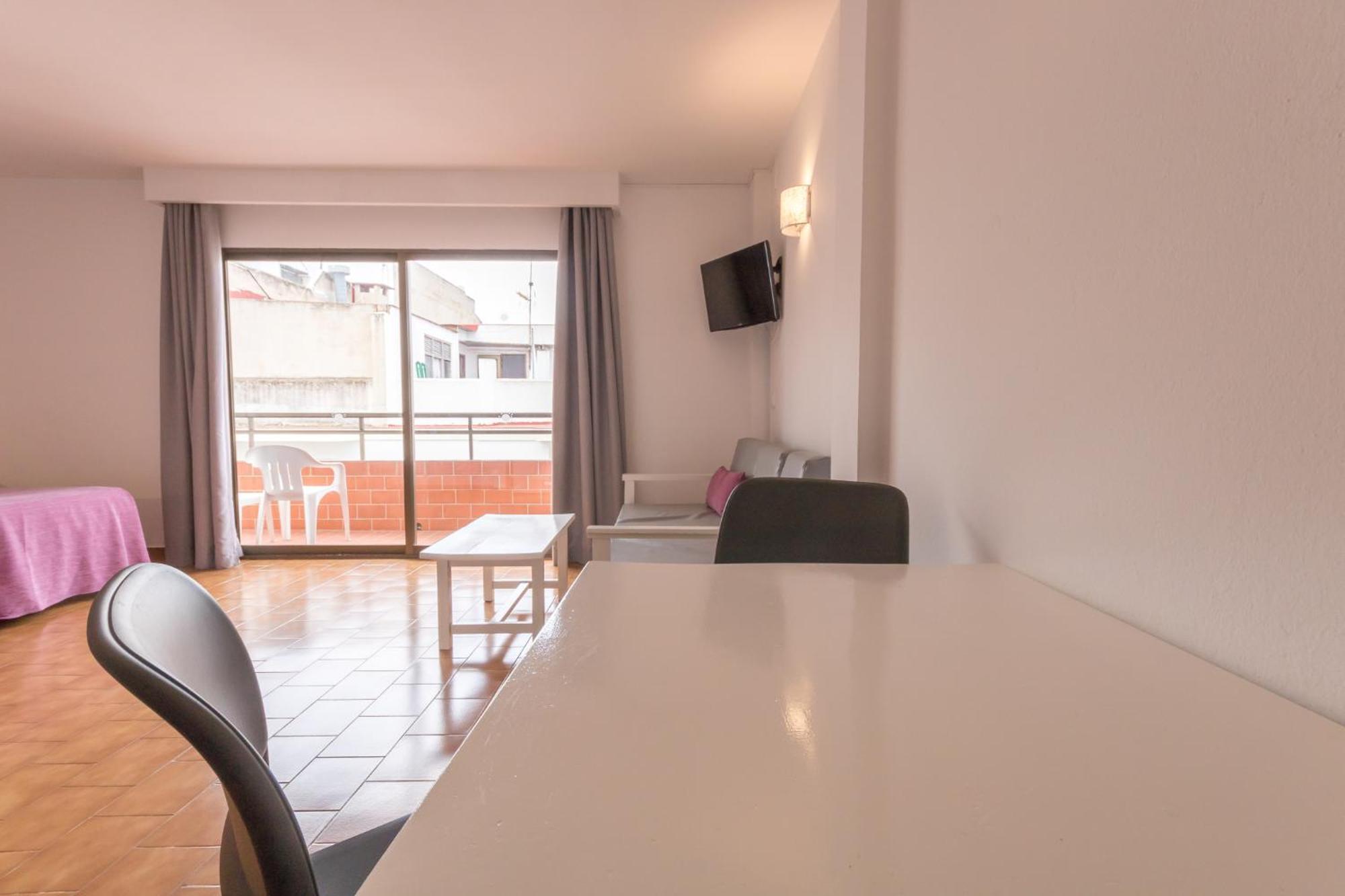 Apartamentos Orosol 2 By Typic Hotels San Antonio  Værelse billede