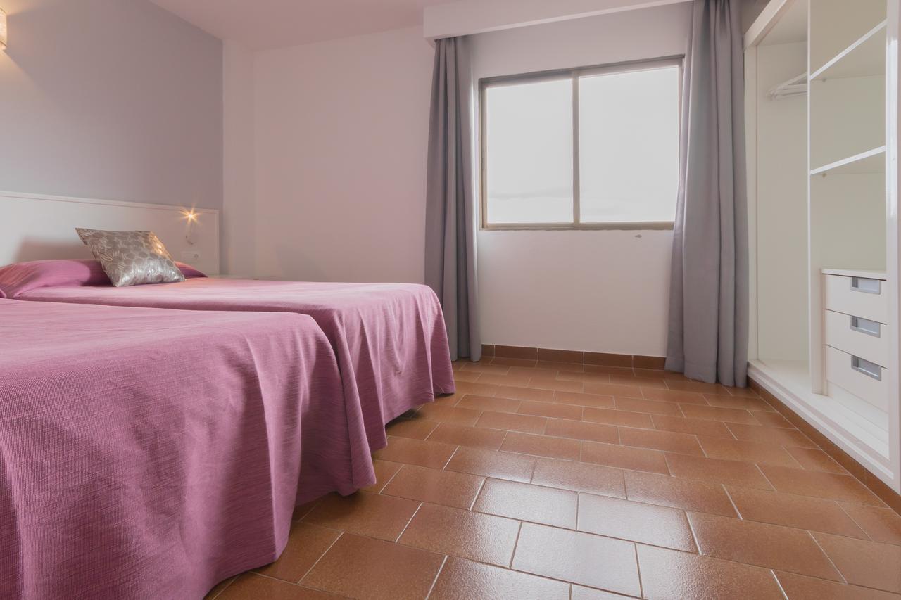 Apartamentos Orosol 2 By Typic Hotels San Antonio  Eksteriør billede