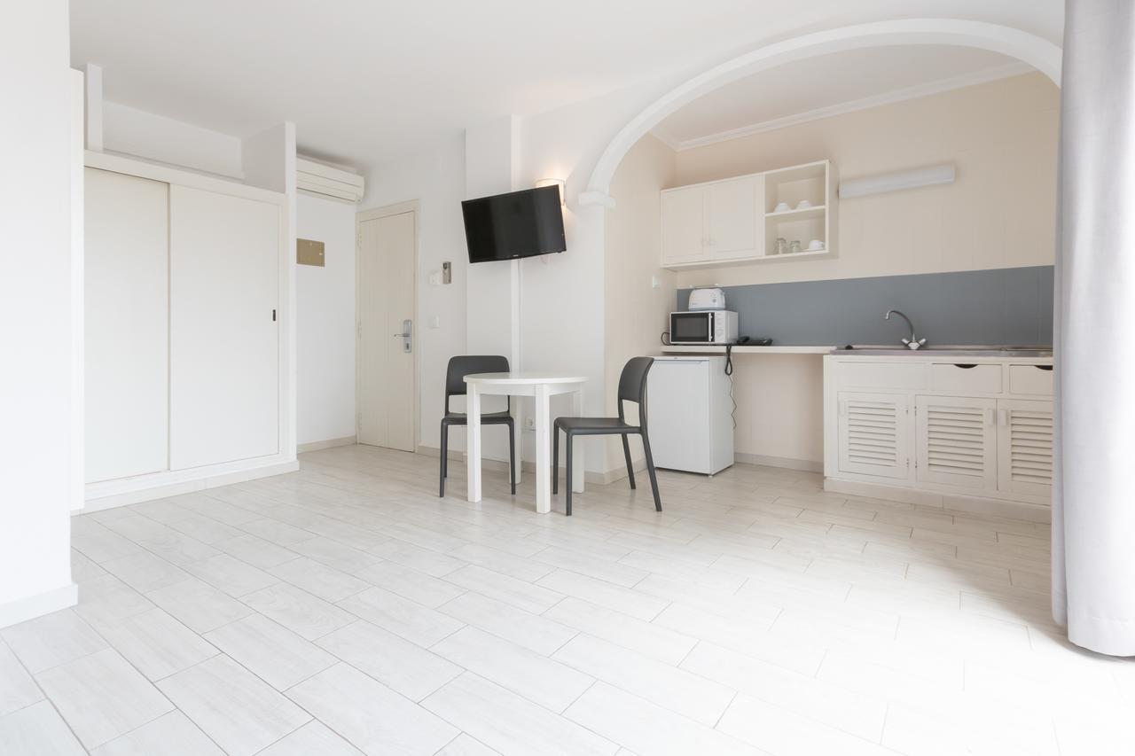 Apartamentos Orosol 2 By Typic Hotels San Antonio  Eksteriør billede