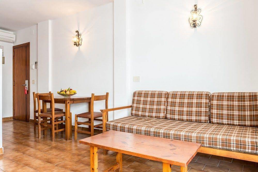 Apartamentos Orosol 2 By Typic Hotels San Antonio  Eksteriør billede