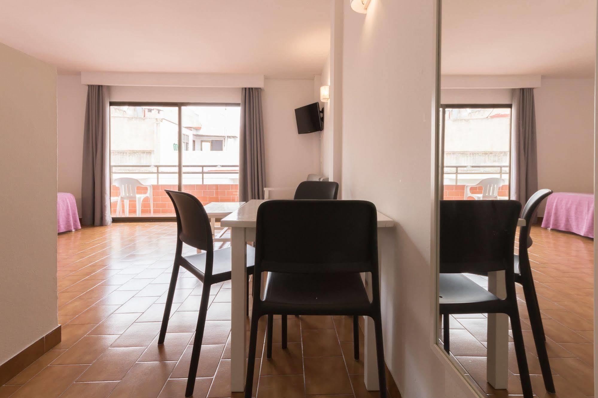 Apartamentos Orosol 2 By Typic Hotels San Antonio  Eksteriør billede