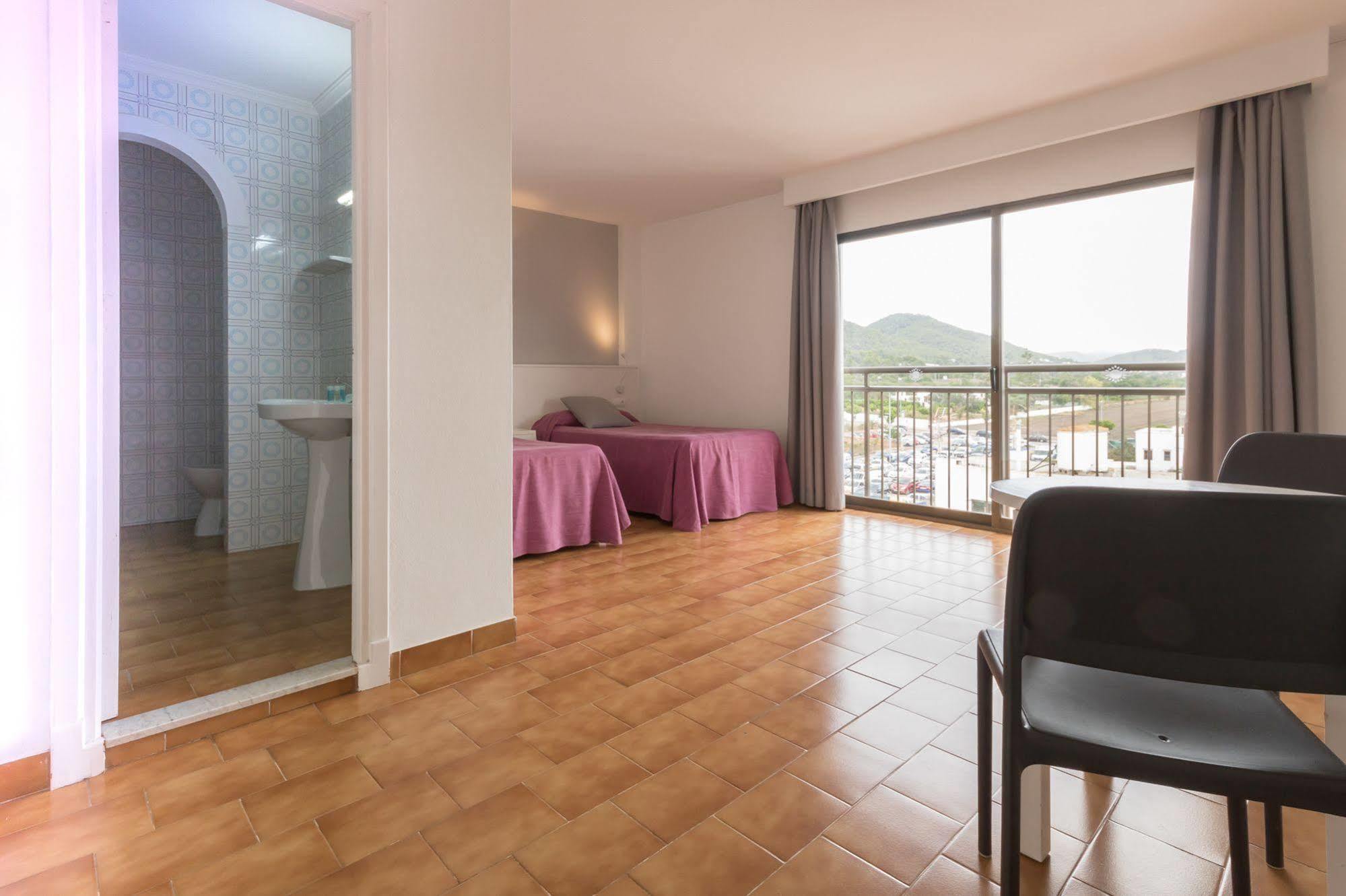 Apartamentos Orosol 2 By Typic Hotels San Antonio  Eksteriør billede