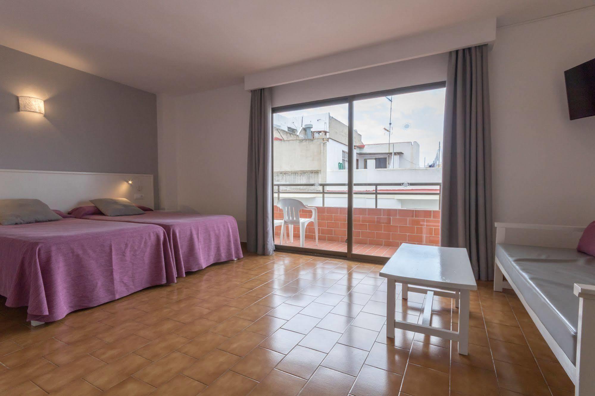 Apartamentos Orosol 2 By Typic Hotels San Antonio  Eksteriør billede