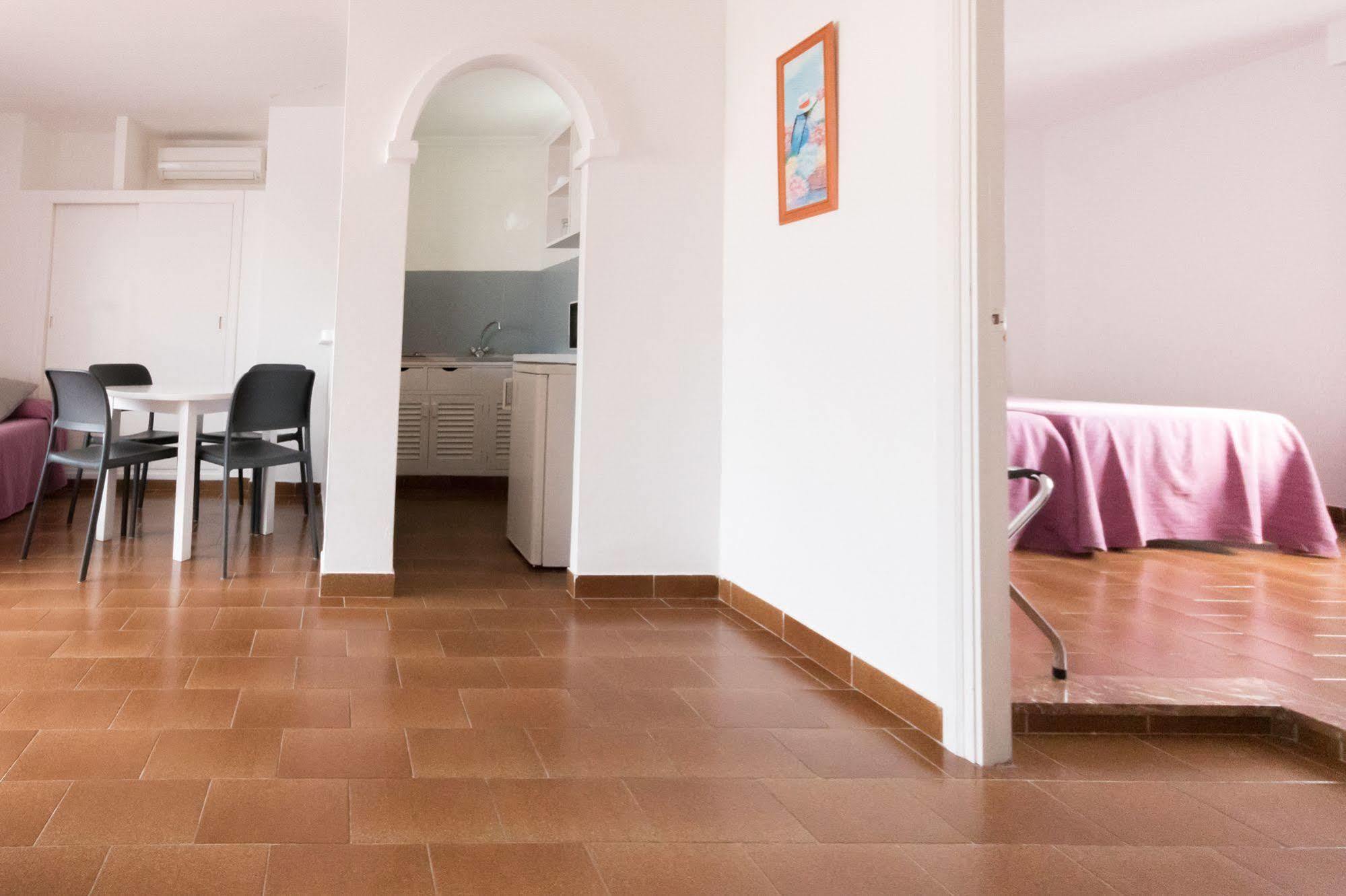 Apartamentos Orosol 2 By Typic Hotels San Antonio  Eksteriør billede