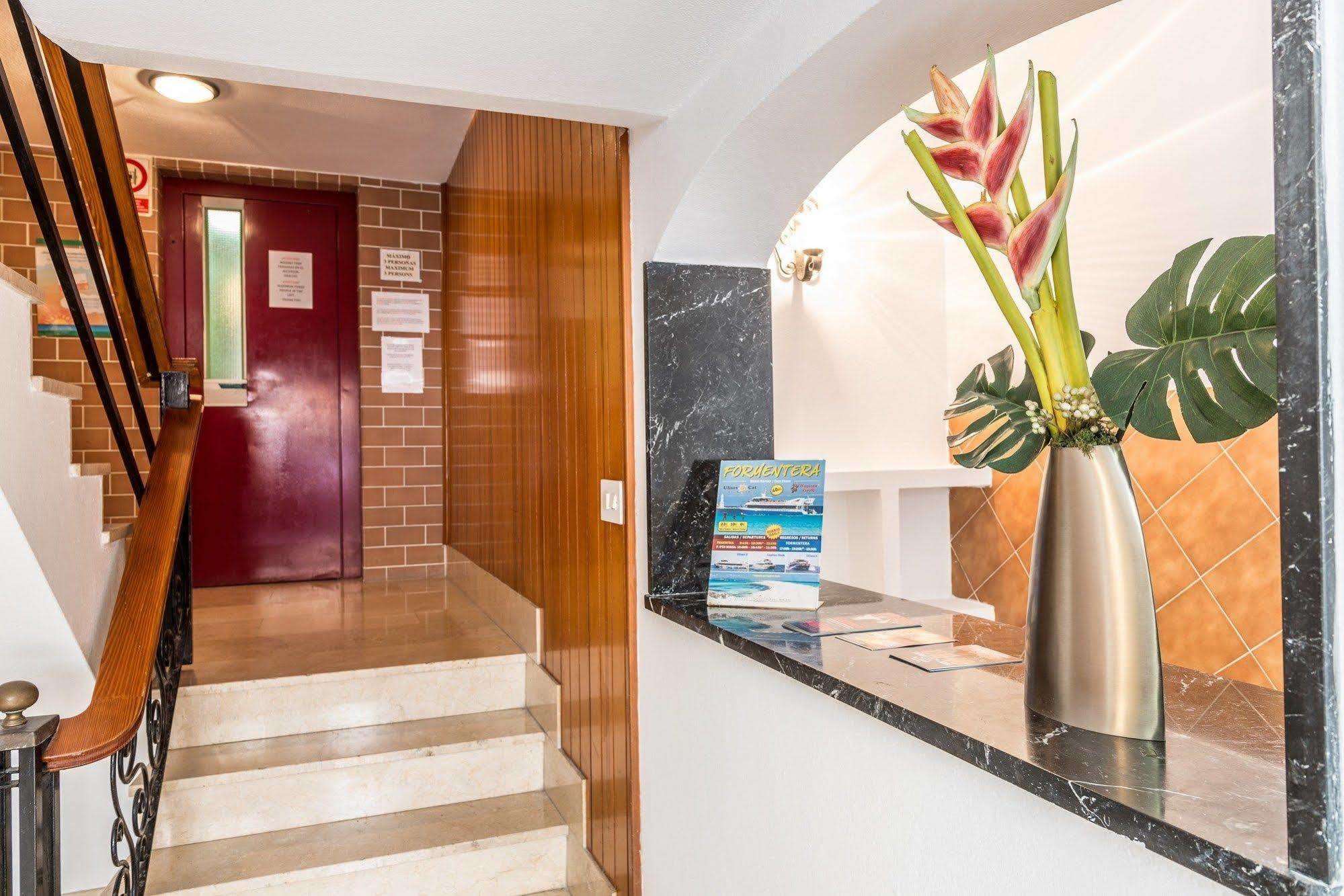 Apartamentos Orosol 2 By Typic Hotels San Antonio  Eksteriør billede